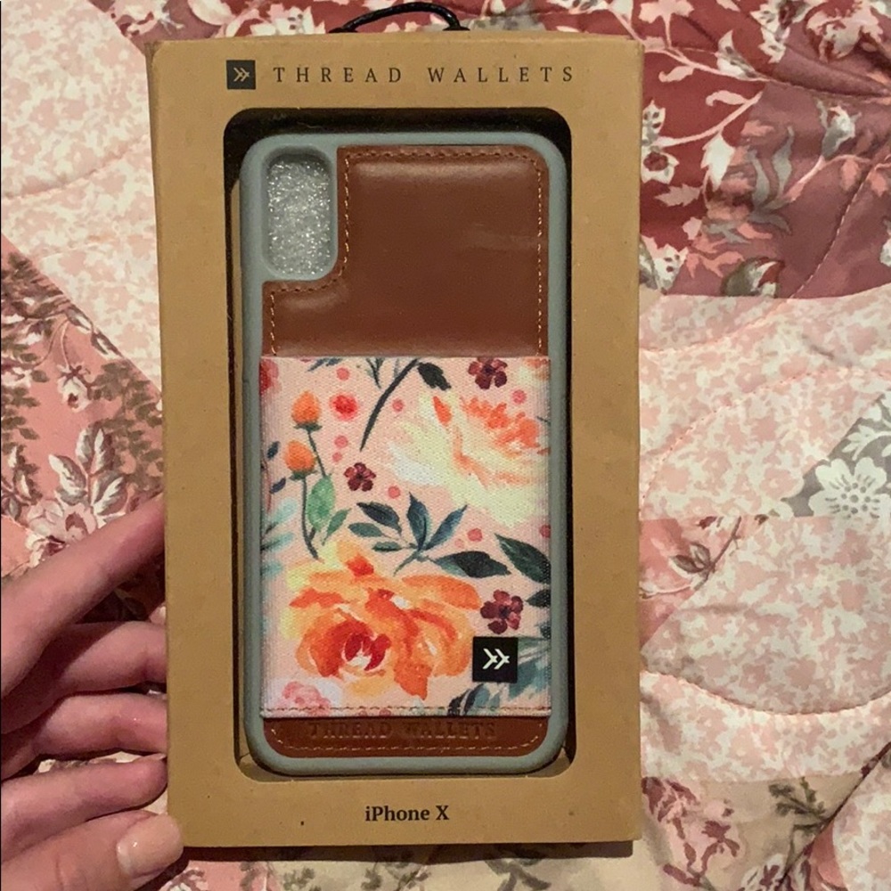 Thread Wallets IPhone case